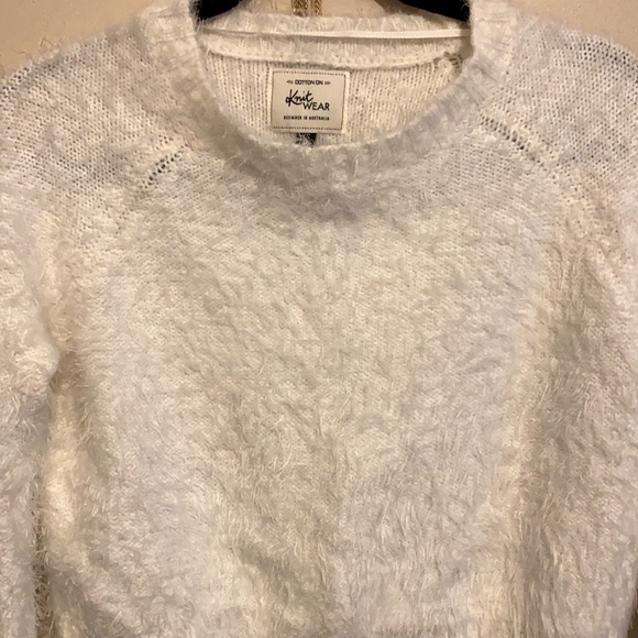 Cotton On Knit Wear Fuzzy Cropped Sweater - Picture 3 of 3